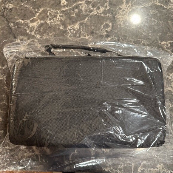 NEW Mazda Roadside Assistance Kit (OEM) - Picture 5 of 10